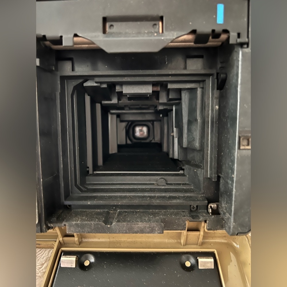 Kodamatic Instant Camera - Picture 7 of 7